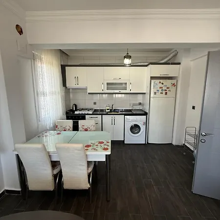 Eko Homes 公寓 *